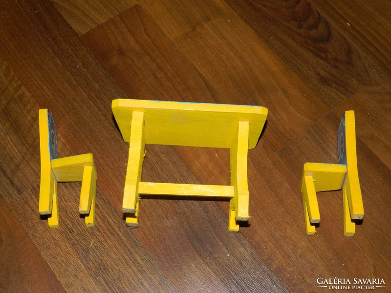 For doll house - table + two chairs