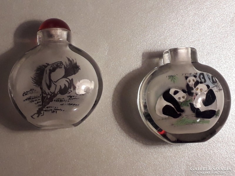 Kínai belső festésű panda mackós és lovas parfümös üveg 2 darab együtt