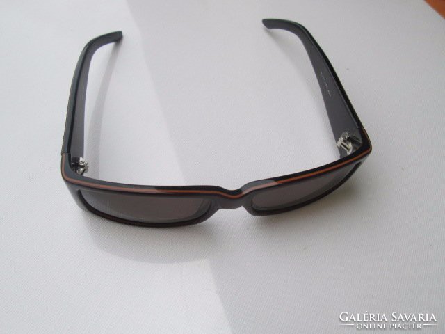 Eredeti OXIGO napszemüveg uraknak, szép állapotban