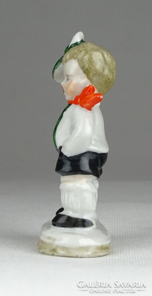 0W955 Fasold & Stauch német porcelán kisfiú