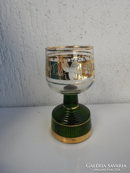 Arany és csiszolt szőlőmintás üveg kupa  zenegép szerkezettel - zenélő pohár