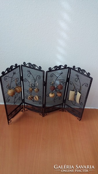 Earrings package 1.