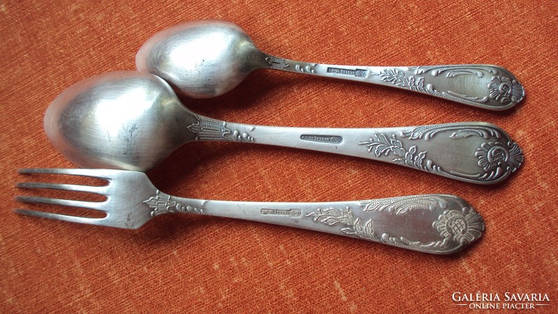 Thick silver-plated (fork, soup spoon, dessert spoon) Art Nouveau handle cutlery set.