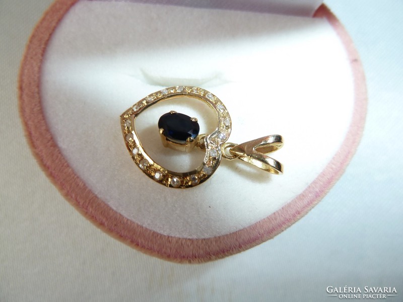 Glasses, sapphire new gold pendant