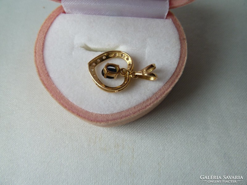 Glasses, sapphire new gold pendant