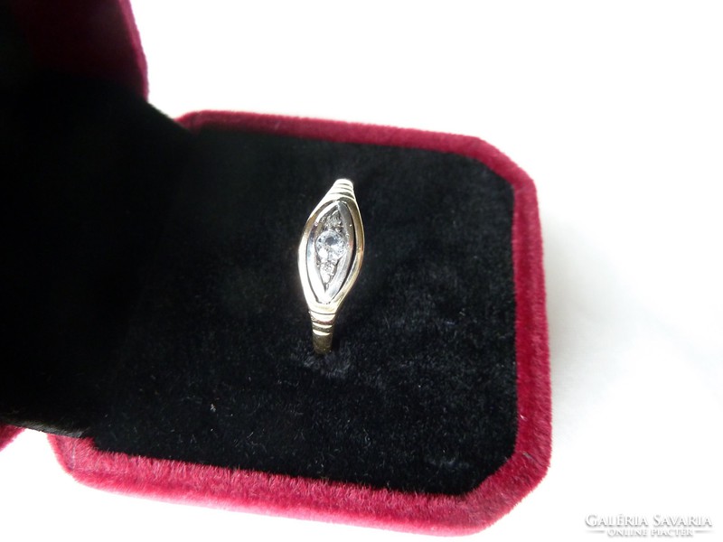 Antique 14k ring with white sapphire