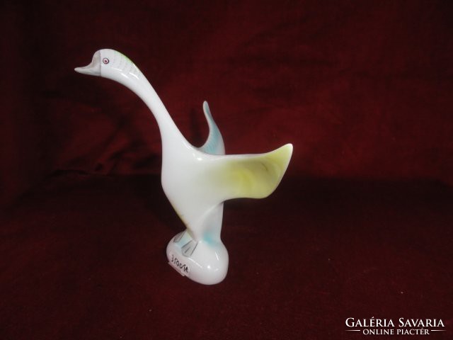 Hollóház porcelain, figural sculpture, flying swan, 17 cm high. He has!