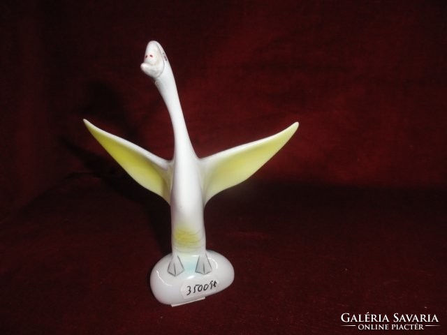 Hollóház porcelain, figural sculpture, flying swan, 17 cm high. He has!