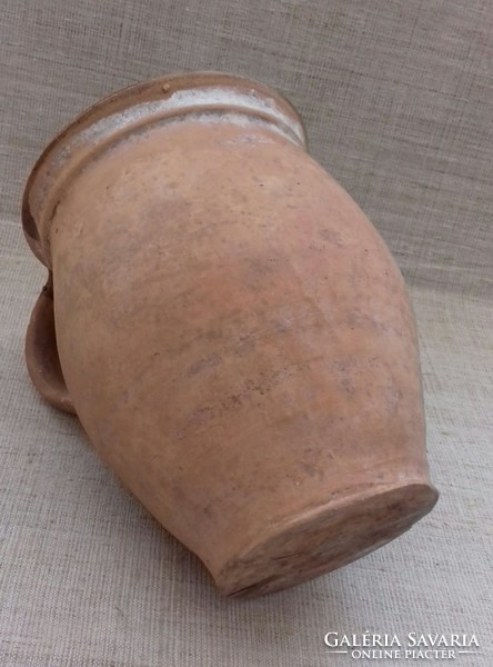 Old folk jam pottery jar
