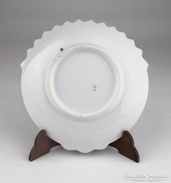 0X604 Antik angyalos lepkés porcelán vitrintárgy