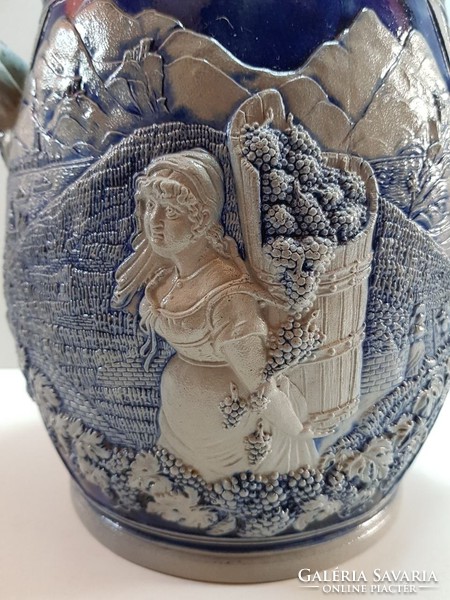 Steingut blau-grau antique German salt-glazed hardware, stoneware with a scene on both sides