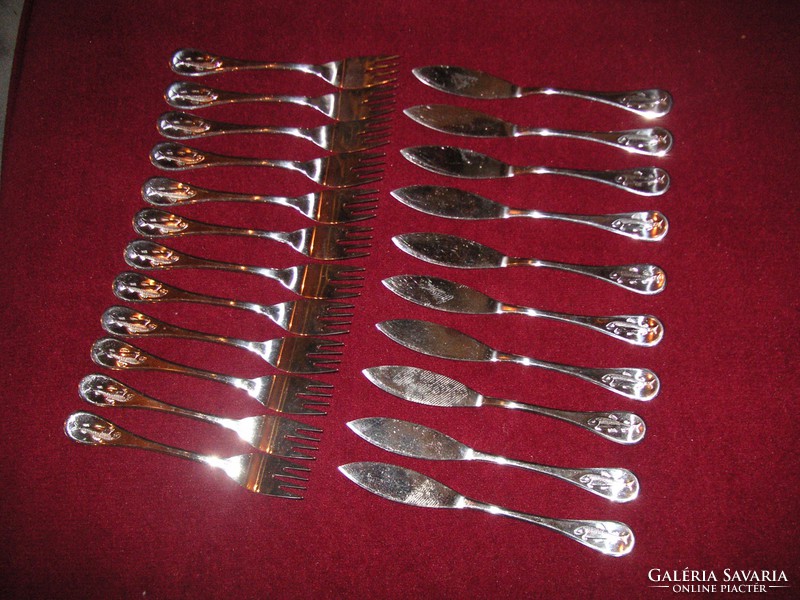 Fish plate, esmeyer, 10 knives (19.5 cm) and 12 forks (17 cm)