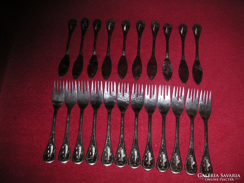 Fish plate, esmeyer, 10 knives (19.5 cm) and 12 forks (17 cm)