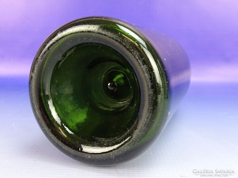 0G375 Antik zöld színű pezsgős üveg palack 31 cm