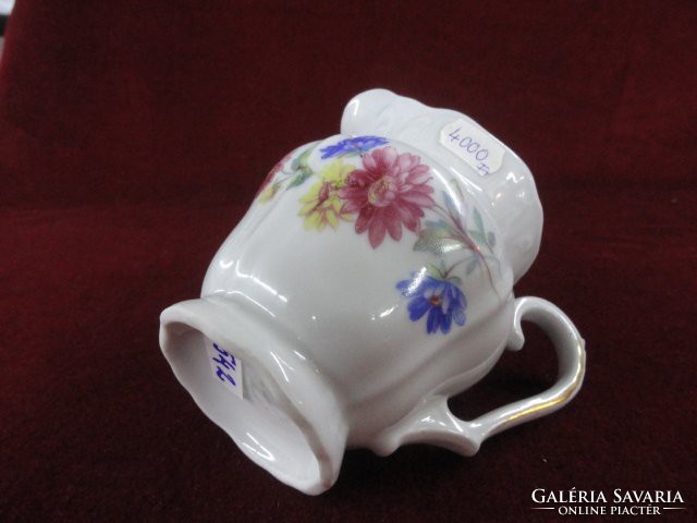 Bavaria Mode német porcelán tejkiöntő. Hófehér alapon színes virággal. Magassága 11 cm. Vanneki!