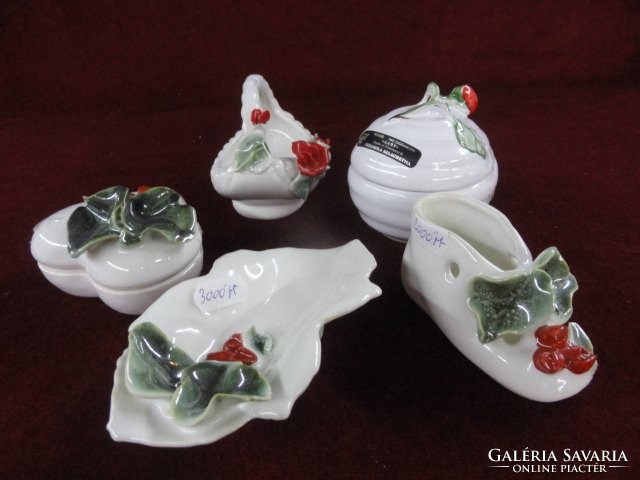 Ceramex Polish table decorations. Embossed rose and leaf pattern on a white background. He has!