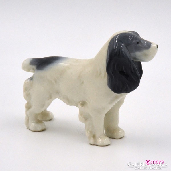 Spaniel, German painted porcelain nipple (1923-1972)