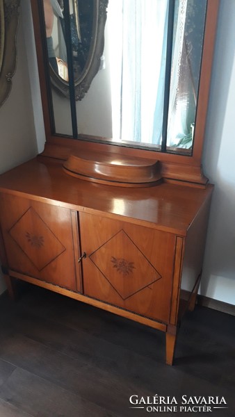 Standing mirror with chest of drawers in Vienna cherry is a unique piece