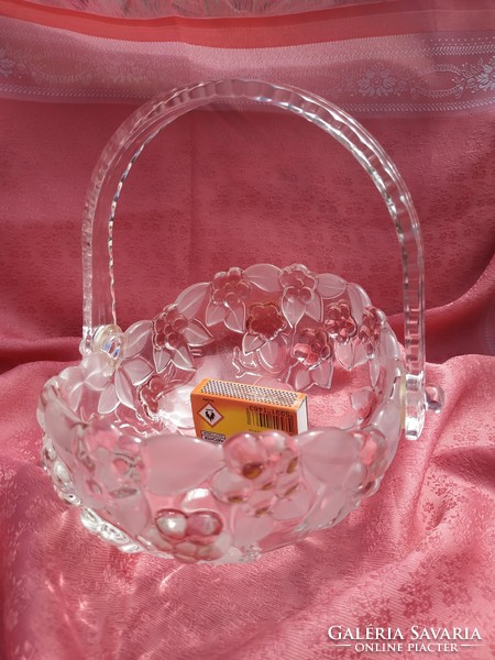 Beautiful floral pattern in glass basket