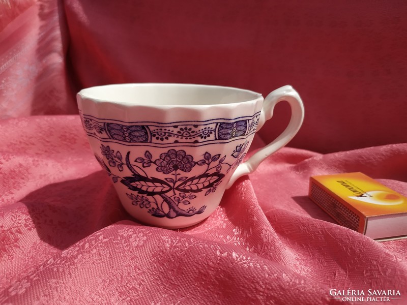 Replacement onion pattern porcelain cup