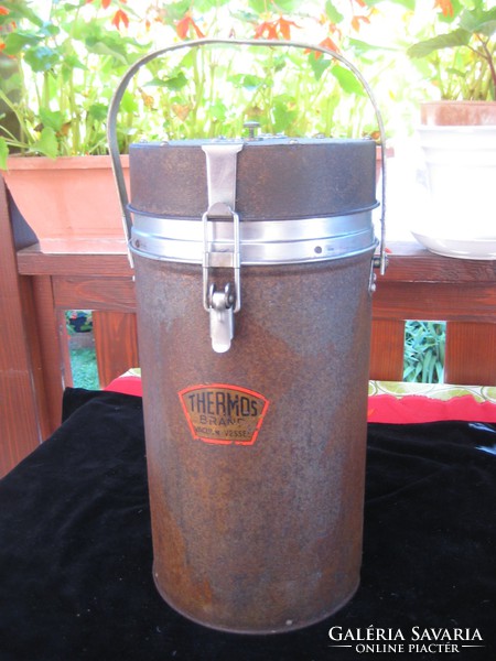Military, thermos, food container, in good condition for its age, the glass is not broken, 18 x 40 cm