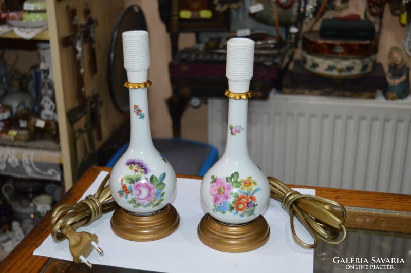 2 darab herendi virágmintás asztali lámpa