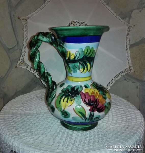 Kerámia, olasz mázas- vésett korsó,...váza.