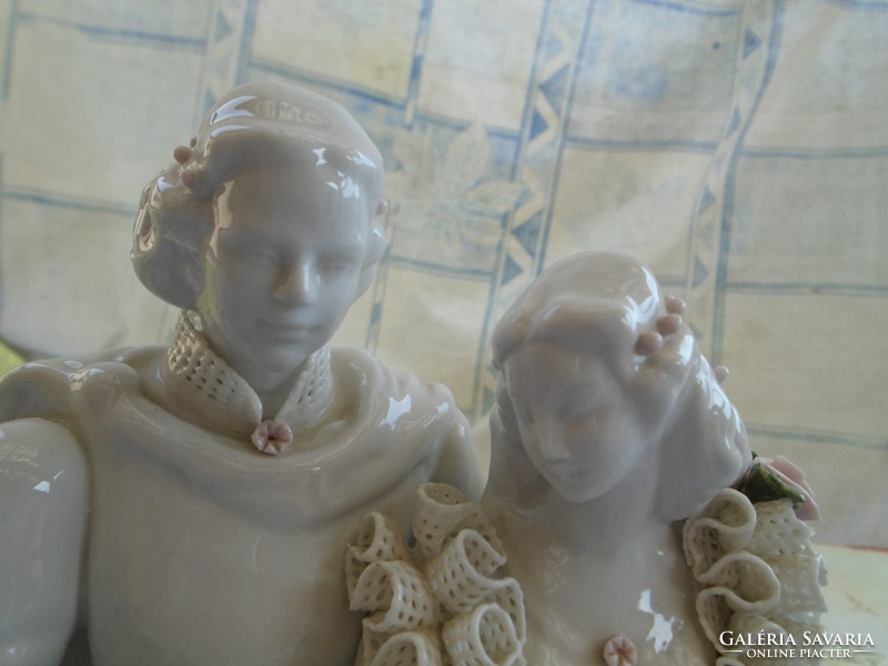 Német rokoko porcelán páros figura