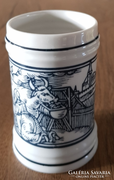 6 db Hollóházi porcelán kis méretű sörös kupa