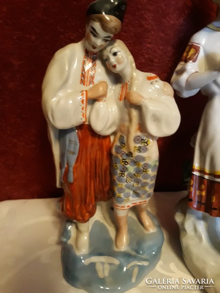 Orosz porcelán szobrok