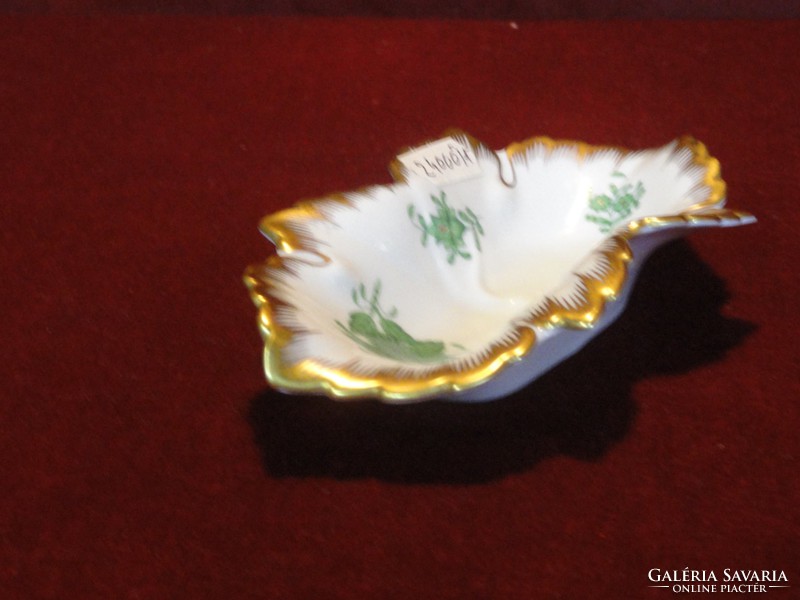 Herend porcelain leaf pattern, 7724/av. Showcase quality. He has!