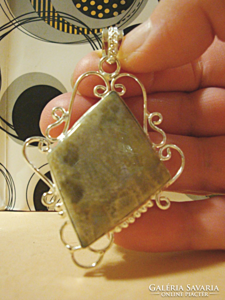 Coral fossil mineral pendant, marked 925 in silver-plated socket