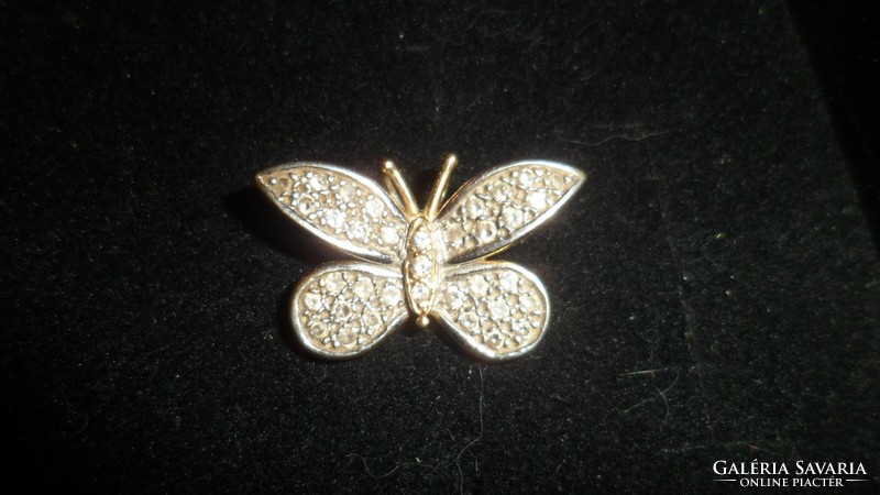 Cirkonköves arany pillangó medál