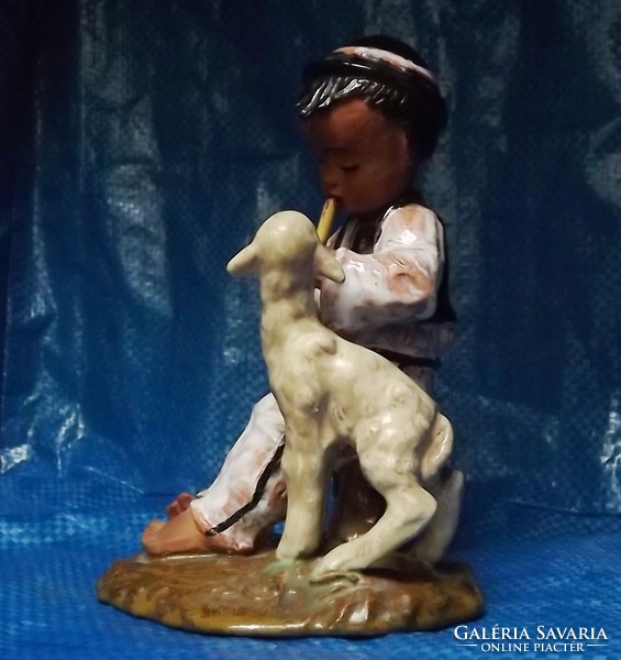 Cluj / Kory / ceramic flute child lamb