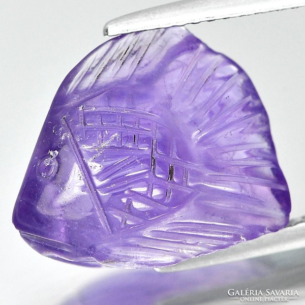 Real, 100% natural carved/engraved purple amethyst fish 7.35ct (st. - Almost translucent)