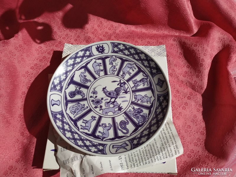 Horoscope porcelain plate, Year of the Rooster