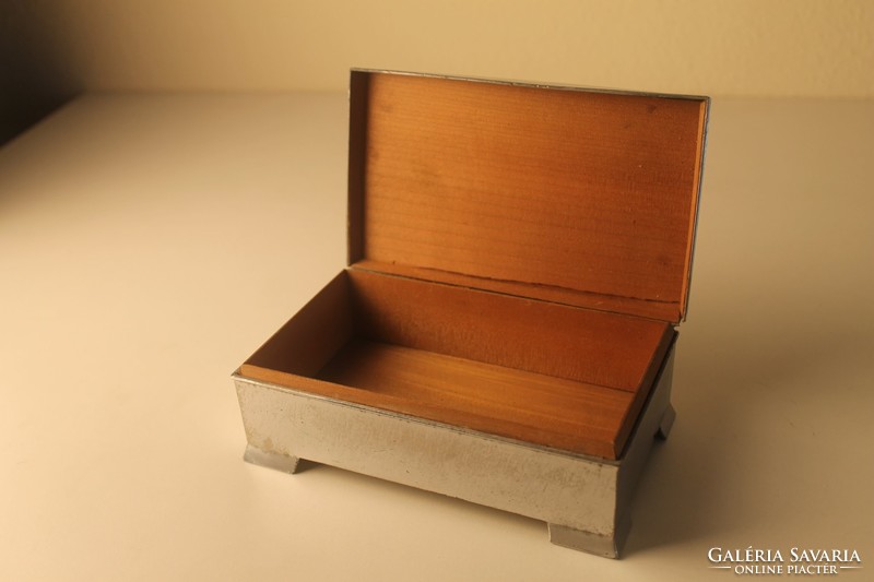 Art Deco cigaretta kínáló doboz, patinírozott ón