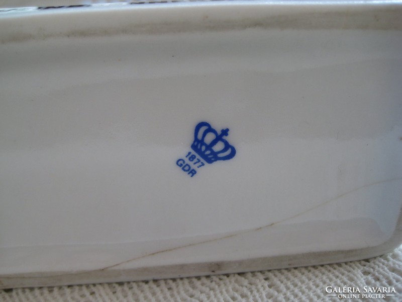 Retro , NDK   porcelán dísztárgy a 70 es évekből  11 x 21 cm