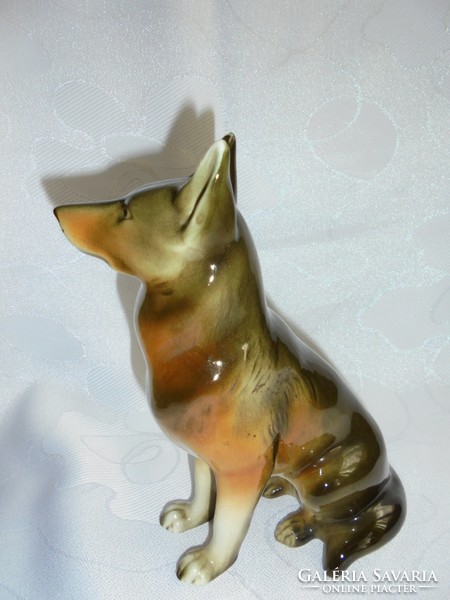 Royal Doux porcelán kutya figura