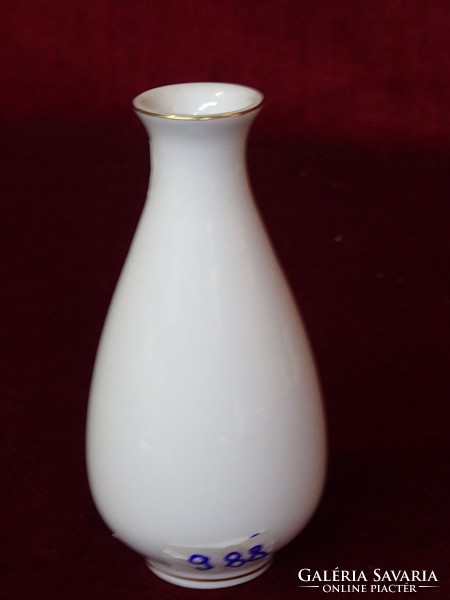 Chinese porcelain mini vase with bird pattern. He has!