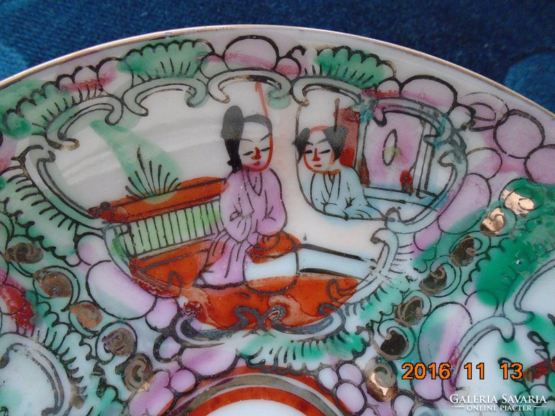 Famille Rose jelenetes,aranyozott kínai kávés csésze alátéttel 6 kézi írásjel jelzés