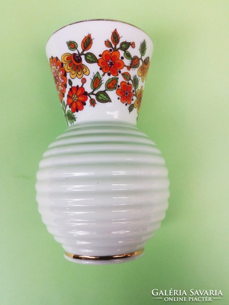 Retró szép formatervezett porcelán váza