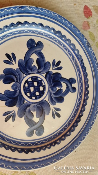 Kerámia tányér,kék virágos, jelzett fali tányér eladó!