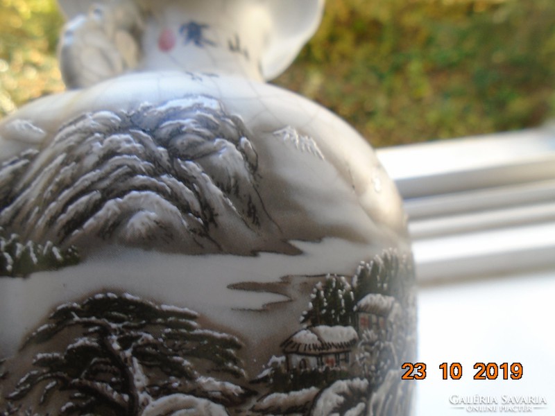 Kézzel festett kínai váza magas hegyi havas körpanorámás tájképpel,régi mester nyomán