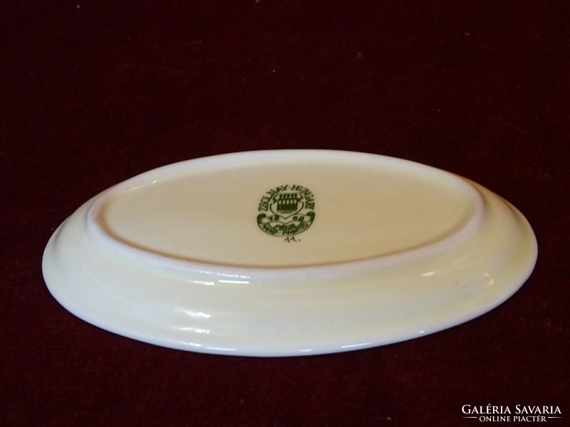 Zsolnay porcelán ovális, kézi festésű kis tálka. Mérete: 11,5 x 7,5 cm. Vanneki!