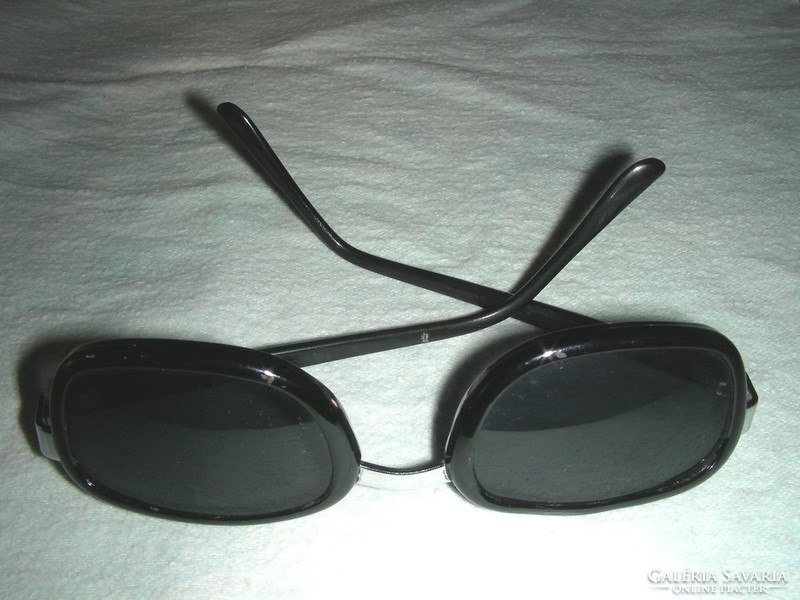 Retro napszemüveg