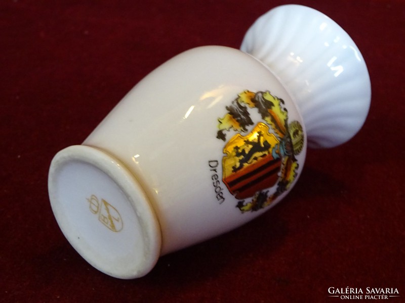 Bl German porcelain small vase with Dresden coat of arms. 10.5 cm high. He has!