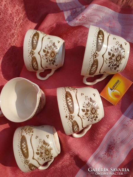 Antique English porcelain cup (4 pieces) with spout