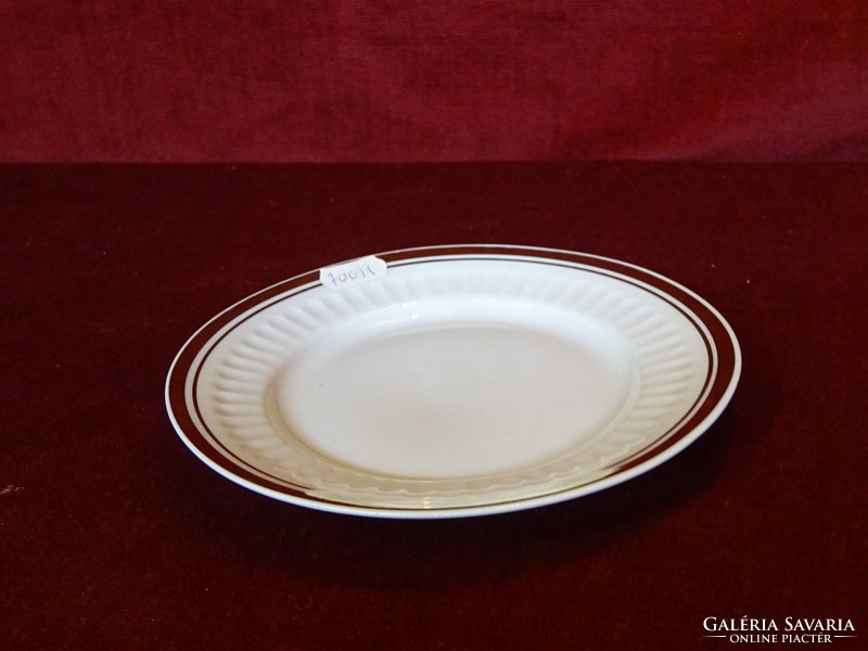 Russian porcelain cake plate, gold border, showcase quality. He has!
