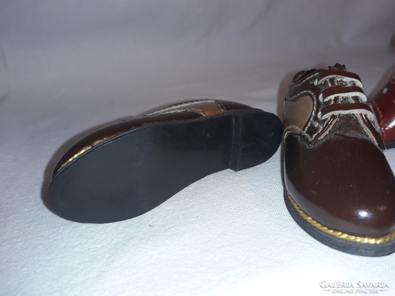 Régi cipész mester munka mini cipő pár és papucs pár az ár egy pár ára